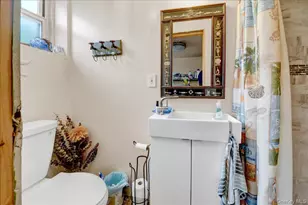 3161 Wissman Ave, Bronx, NY 10465 - Photo 23