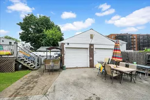 3161 Wissman Ave, Bronx, NY 10465 - Photo 5