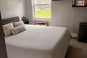 270 Lowndes Ave, Huntington Station, NY 11746 - Photo 5