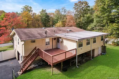 22 N Lorna Lane, Airmont, NY 10952 - Photo 3