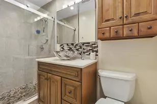 22 N Lorna Ln, Airmont, NY 10952 - Photo 13