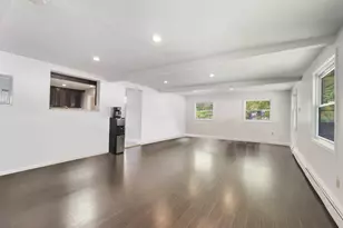 22 N Lorna Ln, Airmont, NY 10952 - Photo 17
