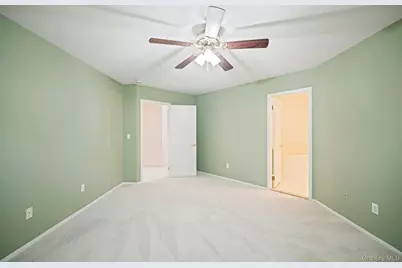 188 Lakebridge Drive N, Kings Park, NY 11754 - Photo 17