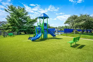 188 Lakebridge Dr N, Kings Park, NY 11754 - Photo 27