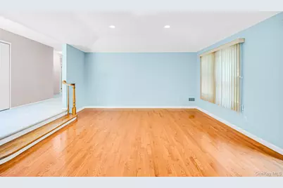 188 Lakebridge Drive N, Kings Park, NY 11754 - Photo 9