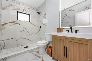 12 Slate Ln, Levittown, NY 11756 - Photo 17