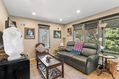 22 Briarcliff Drive, Merrick, NY 11566 - Photo 5