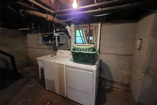 416 Minnieford Ave, Bronx, NY 10464 - Photo 11