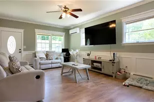 268 Beaver Dr, Mastic Beach, NY 11951 - Photo 3