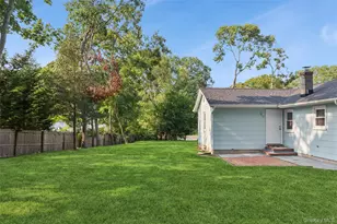 171 Wakeman Rd, Hampton Bays, NY 11946 - Photo 15