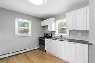 171 Wakeman Rd, Hampton Bays, NY 11946 - Photo 3