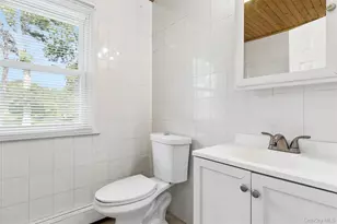 171 Wakeman Rd, Hampton Bays, NY 11946 - Photo 9