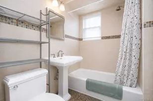 11 Osborn Ave, New York, NY 10308 - Photo 25