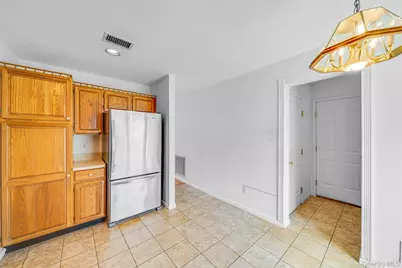 18 Kathleen Drive, Oakdale, NY 11769 - Photo 15