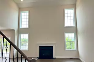 47 Dartmouth Dr, Poughkeepsie, NY 12603 - Photo 5