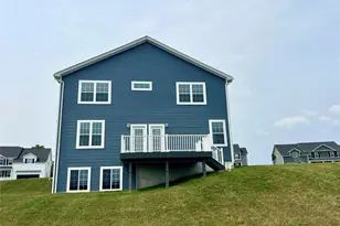 34 Dartmouth Dr, Poughkeepsie, NY 12603 - Photo 3