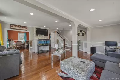 11932 195th Street, Saint Albans, NY 11412 - Photo 3
