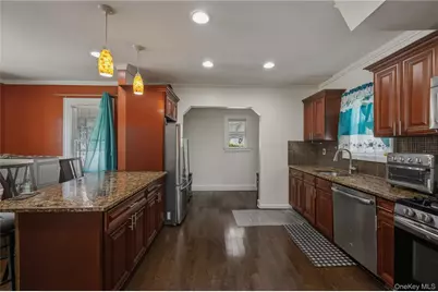 11932 195th Street, Saint Albans, NY 11412 - Photo 5