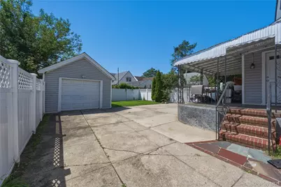 11932 195th Street, Saint Albans, NY 11412 - Photo 23