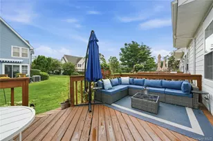 21 Broadlawn Dr, Central Islip, NY 11722 - Photo 31