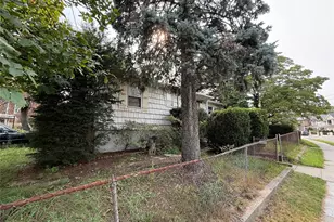 3140 Country Club Rd, Bronx, NY 10465 - Photo 3
