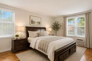 34-25 150th Pl, Flushing, NY 11354 - Photo 17
