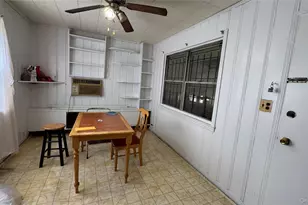 12161 238 Street St, Rosedale, NY 11422 - Photo 5