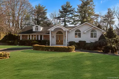 200 Hummingbird Drive, East Hills, NY 11576 - Photo 1