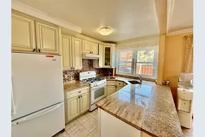 15043 77th Road, Flushing, NY 11367 - Photo 7