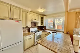 150-43 77th Rd, Flushing, NY 11367 - Photo 7