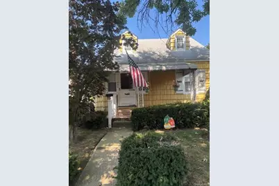 545 6th Avenue, New Hyde Park, NY 11040 - Photo 1