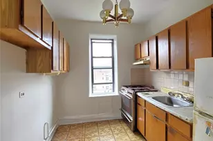 31-14 Crescent St, Astoria, NY 11106 - Photo 7