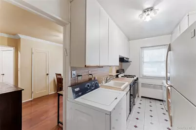 251-29 61st Avenue #719, Little Neck, NY 11362 - Photo 3