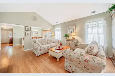 63 Madison Circle, Middle Island, NY 11953 - Photo 11