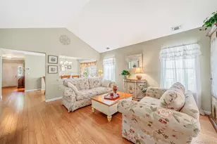 63 Madison Cir, Middle Island, NY 11953 - Photo 11