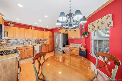 63 Madison Circle, Middle Island, NY 11953 - Photo 5