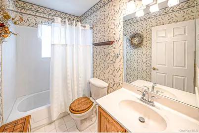 63 Madison Circle, Middle Island, NY 11953 - Photo 23