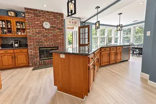 34 E Williston Ave, East Williston, NY 11596 - Photo 11
