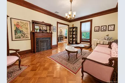 34 E Williston Avenue, East Williston, NY 11596 - Photo 3
