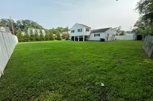 9 Babbitt Ct, Elmsford, NY 10523 - Photo 5