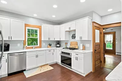 8 Berea Road, Walden, NY 12586 - Photo 15