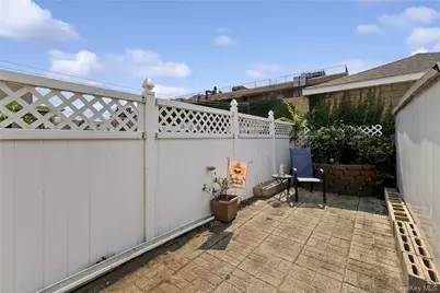3236 Jordan Street, Flushing, NY 11358 - Photo 25