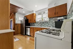 32-36 Jordan St, Flushing, NY 11358 - Photo 13