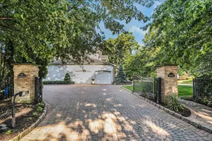 1 Weeping Cherry Ln, Commack, NY 11725 - Photo 5