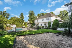 1 Weeping Cherry Ln, Commack, NY 11725 - Photo 49