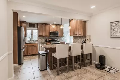 37 Bethany Drive, Commack, NY 11725 - Photo 9