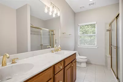 48 Peachtree Court, Holtsville, NY 11742 - Photo 29