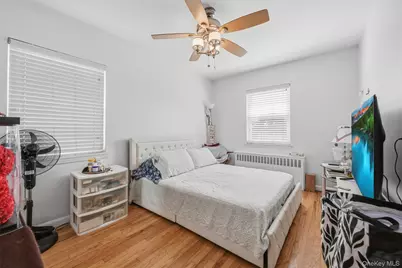 1458 Dwight Place, Bronx, NY 10465 - Photo 27