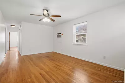1458 Dwight Place, Bronx, NY 10465 - Photo 5