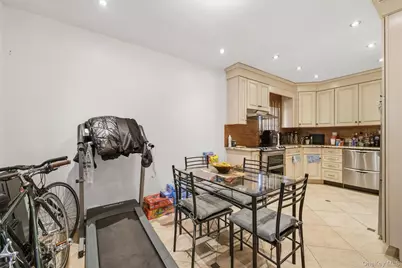 1458 Dwight Place, Bronx, NY 10465 - Photo 19